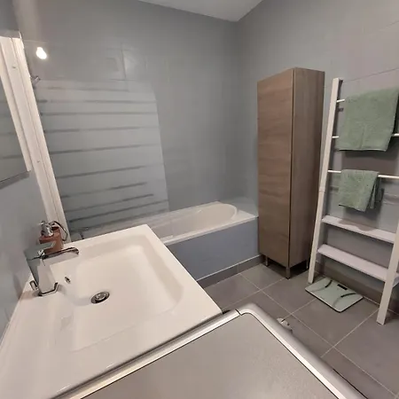 Apartment Spacieux Et Cosy *